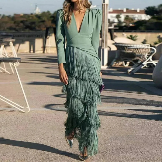 Elegante abito midi con frange