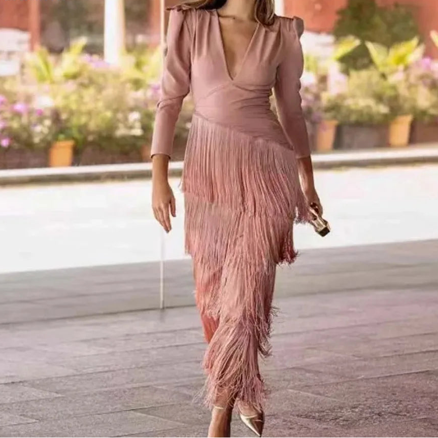 Elegante abito midi con frange